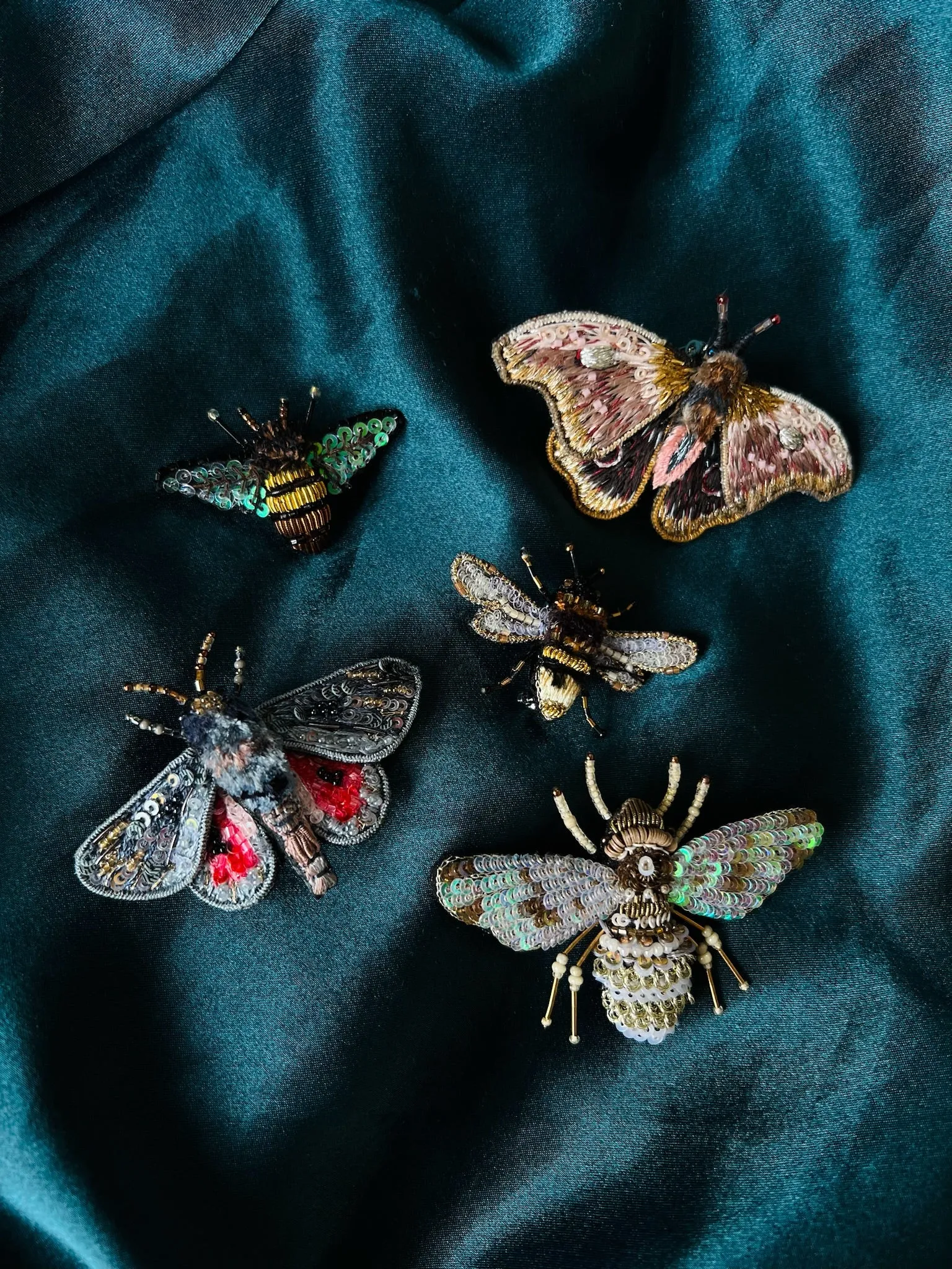 Dazzling Bee Brooch Pin