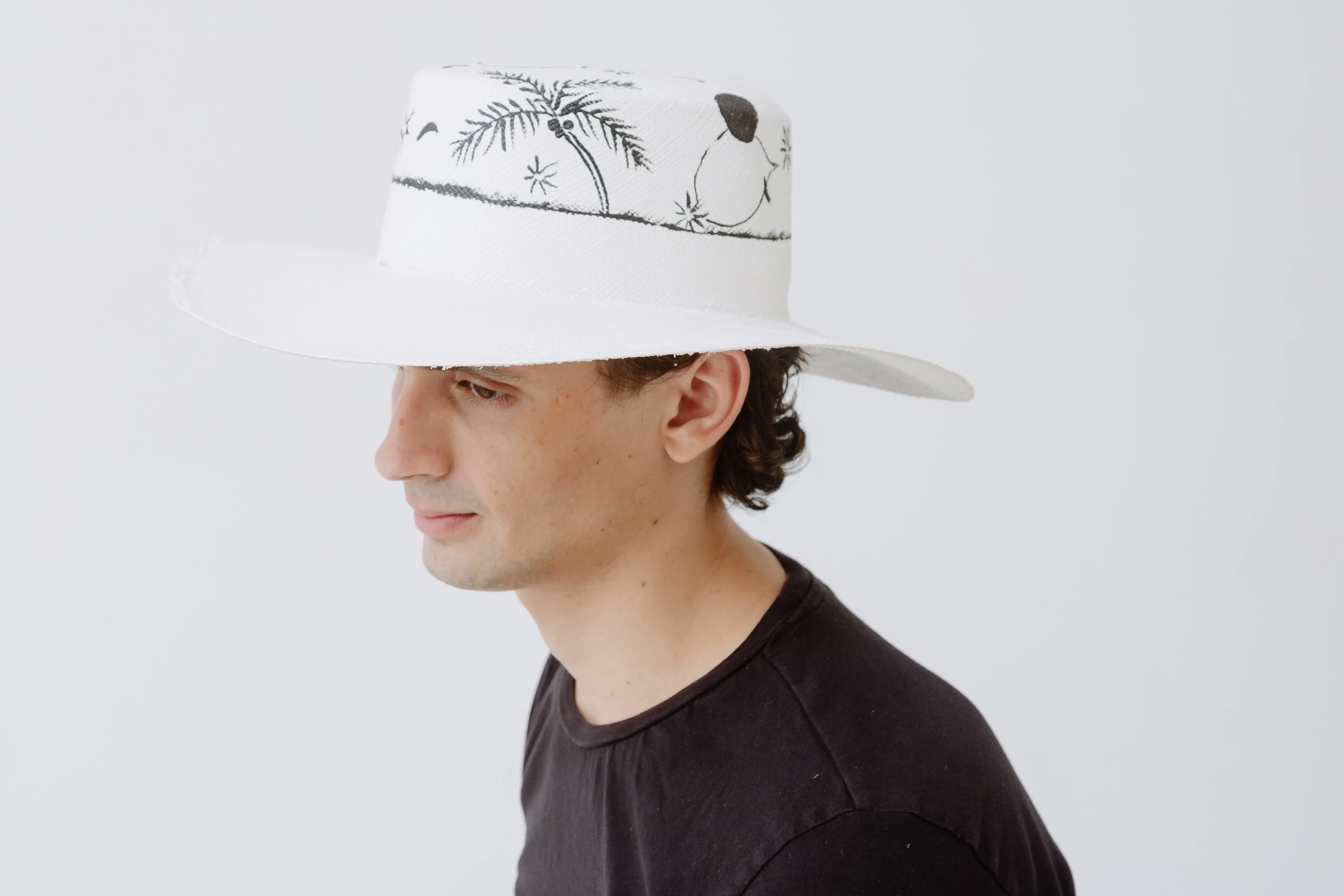 Long brim cordovan